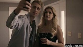 Милфа узнает, что ее обманом заставили обмануть пасынка - порно видео