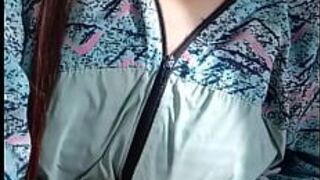 Подруга из Католического университета Чили не понимает, что я ее записал - порно видео