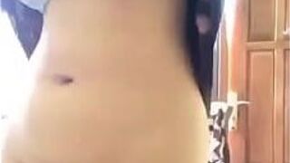 Голая абг для подруги - индонезийское порно - порно видео