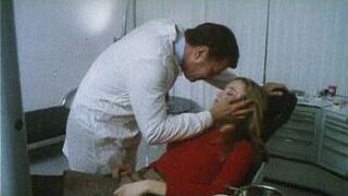 Страстная - Элеонора Джорджи без ума от стоматолога - порно видео