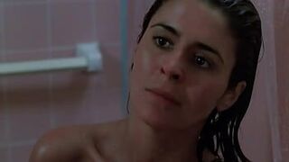 Обнаженная Мария Кончита Алонсо в крайнем предубеждении - порно видео