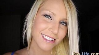 Блондинка подросток жрет пов - порно видео
